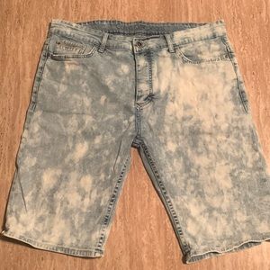 Calvin Klein - Acid wash Denim Shorts  - Size 36